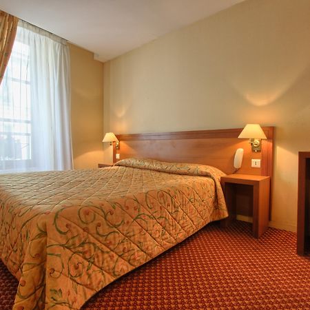 La Dependance Otel Paris Dış mekan fotoğraf